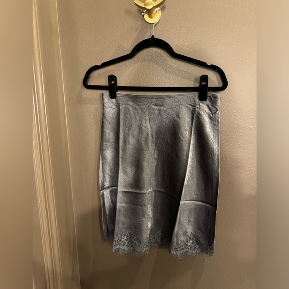 JCREW Gwen Lace Trim Slip Skirt NWT - Picture 2 of 9